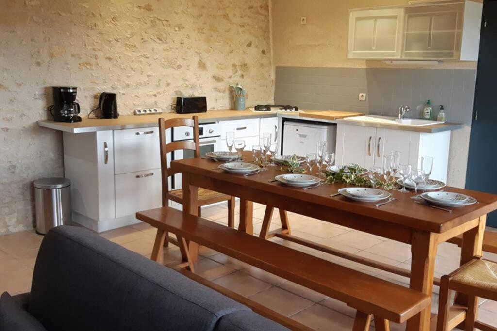 Gite De La Grange Ruille-en-Champagne Екстер'єр фото